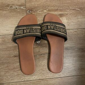 christian dior slides size 39 (women's 7)